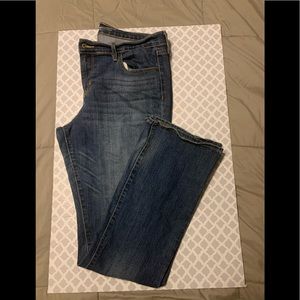 Old Navy Curvy Profile Flare Jeans